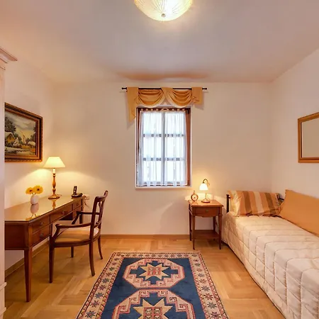 Bed & Breakfast Chiuso 2 Pula